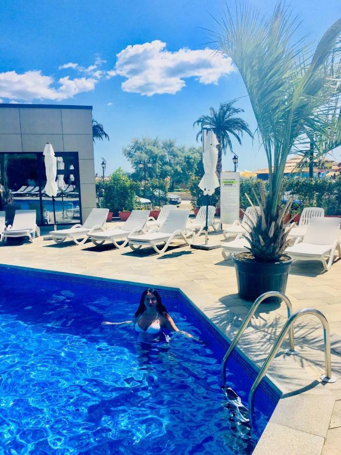 Năvodari Antonia Alezzi Beach Resort מראה חיצוני תמונה